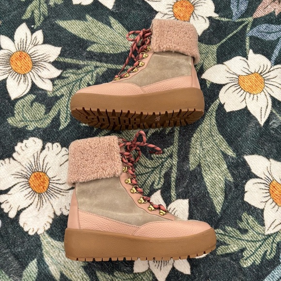 Coach Tyler Pink Suede Ankle Cold Weather Winter Boots Women's Sz 6 - Picture 5 of 8